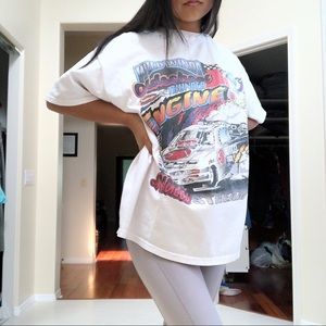 brandy melville graphic tee(ALEENA WILD WINDS TOP)